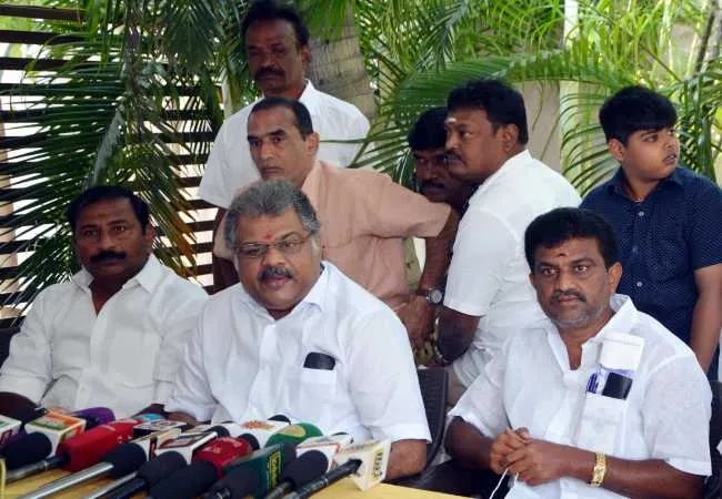 gk vasan mp pressmeet at erode 